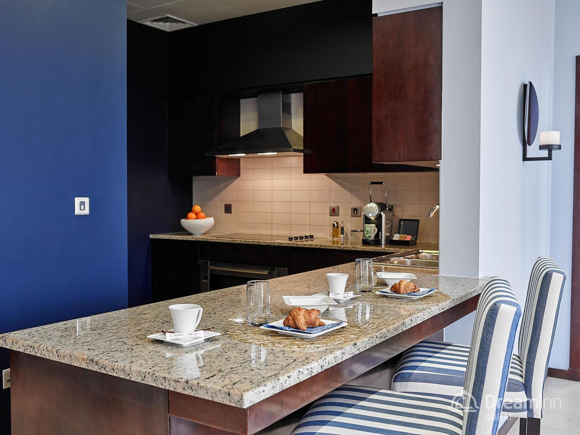 Apartment Dream - Tiara